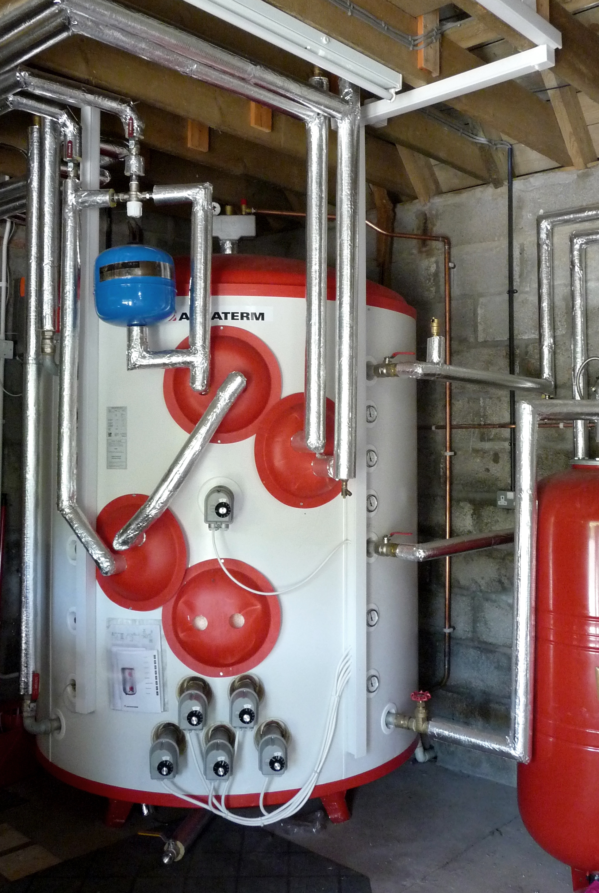 3000l Tank and Immersion Heater Bank
